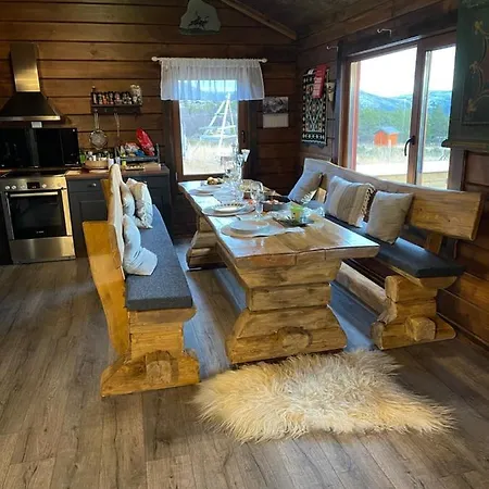 빌라 Trollvang, Med Pool Og Sauna